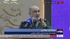 سرلشکر سلامی: امروز نمی‌شود روی مرز‌ها ایستاد و از امنیت ملی دفاع کرد؛ با این کار نقطه همگرایی آتش‌ها را برای سرزمین‌مان فراهم می‌کنیم