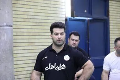 نصیر شلال: کشتی با وزنه&zwnj;برداری اصلا قابل قیاس نیست +فیلم