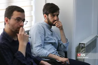 نشست رئیس جهاد دانشگاهی با دانشجویان فنی دانشگاه تهران