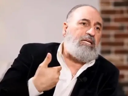 وقیح و بی&zwnj;غیرت مثل حمید فرخ&zwnj;نژاد؛ ما از اسرائیل می&zwnj;خواهیم که به ایران حمله کند!