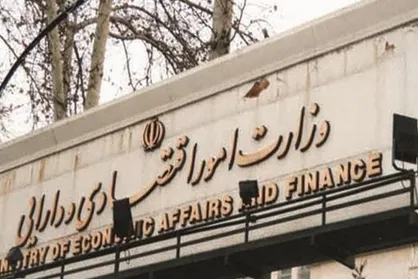 ۳۵ درصد دارایی بانک&zwnj;ها منجمد است / ۳۸۰ هزار میلیارد تومان انباشت مطالبات نظام بانکی