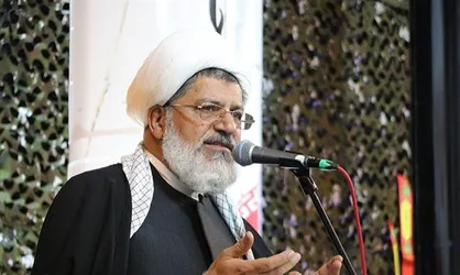 شیرازی&zwnj;:&nbsp;ملت مقتدر همچون شیری بیدار در برابر جبهه کفر ایستاده است&nbsp;