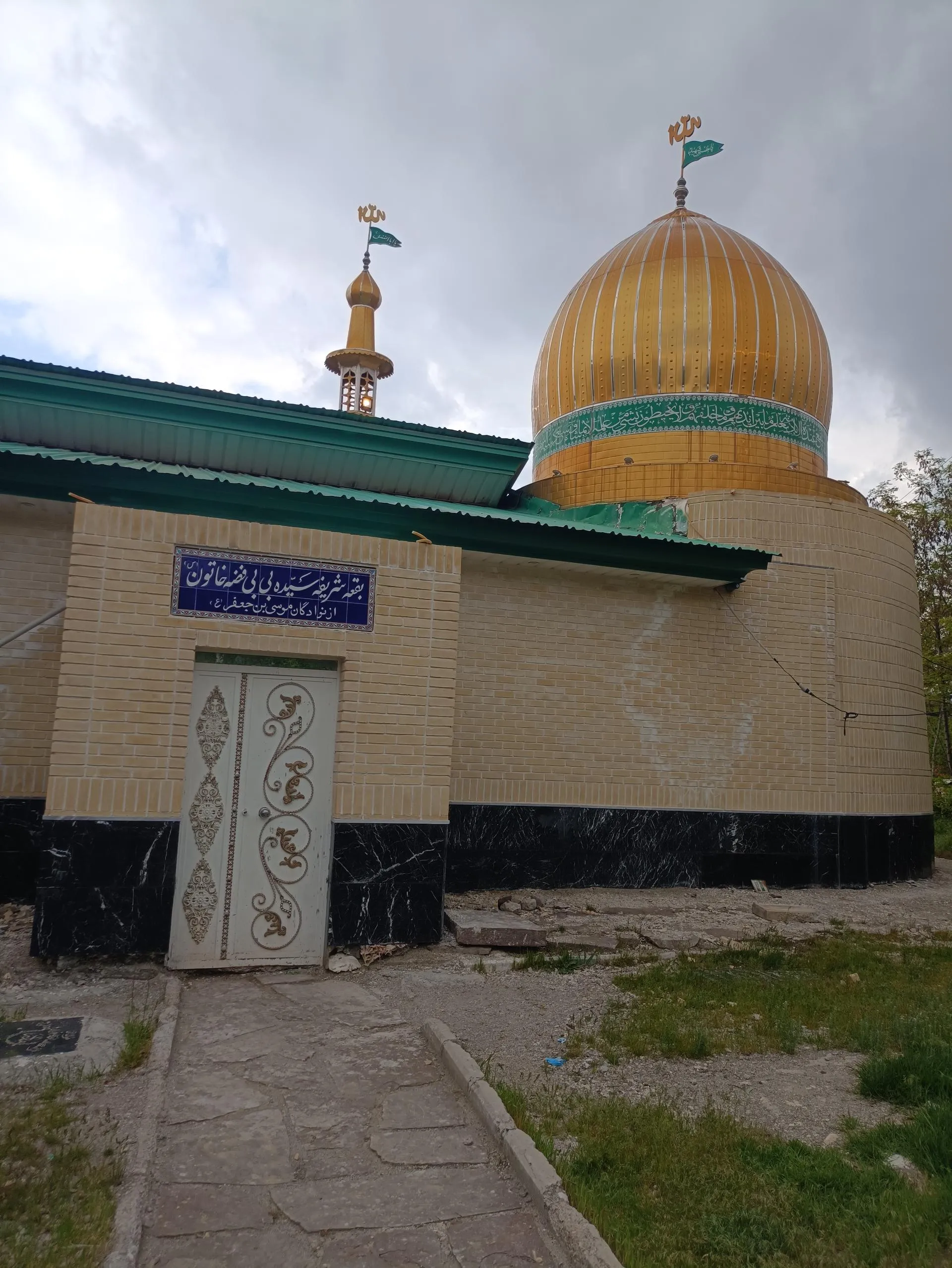 حفاری بدون مجوز در بنای تاریخی دماوند / از آسیب به خط گاز تا ورود میراث فرهنگی و اوقاف