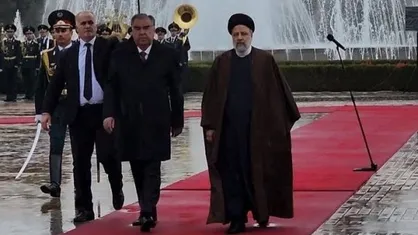 استقبال رسمی امامعلی رحمان از رئیس جمهور کشورمان در قصر ملت تاجیکستان + فیلم