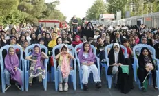جشن ۲۰۰۰ نفری دختر ایران در جوار محل شهادت شهید آرمان علی وردی