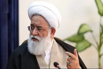 پژوهشگاه&zwnj;های علوم انسانی اسلامی تقسیم کار کنند