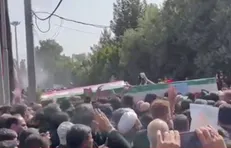 تصاویر دیگری از تشییع پرشور پیکر سرلشکر شهید امیرعلی حاجی زاده و سرلشکر شهید محمود باقری