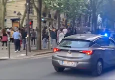 جشن خیابانی فرانسوی‌ها با سرپیچی از قرنطینه
