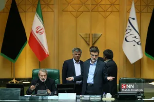 حضور سرلشگر باقری در صحن علنی مجلس شورای اسلامی