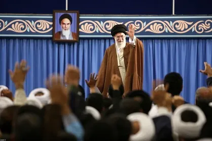 رهبر انقلاب: هر جور بتوانیم به فلسطین کمک می&zwnj;کنیم، ملاحظه هیچ کس را نمی&zwnj;کنیم / ضعف&zwnj;های دنیای اسلام با &laquo;بعثت&raquo; برطرف می&zwnj;شود