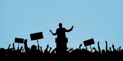 فیلم/ اقدامی که باعث می&zwnj;شود هر فرد نالایقی به عرصه سیاست راه پیدا کند!