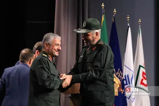مراسم رونمایی از آثار اسنادی و پژوهشی دفاع مقدس