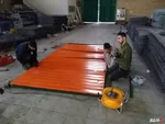 دانشجویان جهادگر دانشگاه صنعتی کرمانشاه کانکس و سرپناه برای مردم زلزله‌دیده می‌سازند+تصاویر