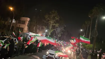 اجتماع مردم استان فارس در آیین سوگواری برای رهبر انقلاب