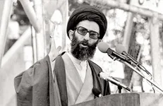 ۱۰ ویژگی سبک تفسیری آیت‌الله خامنه‌ای در ۳۵ سالگی