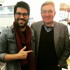خواننده مشهور پرسپولیسی‌هم به ورزشگاه آزادی آمد+عکس