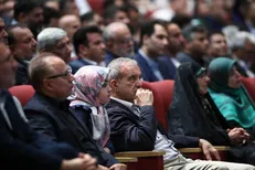 تاخیر یک روزه دیدار مردمی رئیس جمهور با کرمانشاهیان