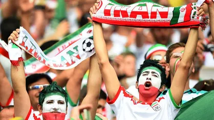 قیمت بلیت دیدار امشب ایران- عراق به ۹۰۰ هزار تومان رسید/ جولان دلالان در بازار سیاه