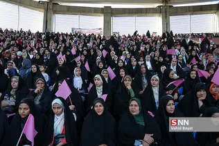 اجتماع ۲۵ هزار نفری دختران انقلاب در مشهد