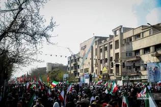 مراسم تشییع شهدای ناوگان دنا در میدان انقلاب تهران