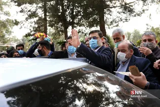 آیین مهمانی لاله‌ها در بهشت زهرا(س)