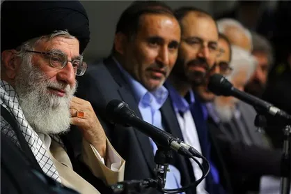 شاعران چگونه برای دیدار با رهبر انقلاب انتخاب می&zwnj;شوند؟