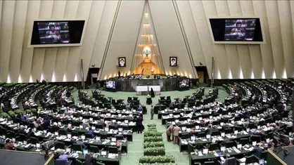 نامه بسیج دانشجویی دانشگاه علم و فرهنگ به نمایندگان مجلس / اینترنت را گران نکنید و پولش را به صداوسیما ندهید!
