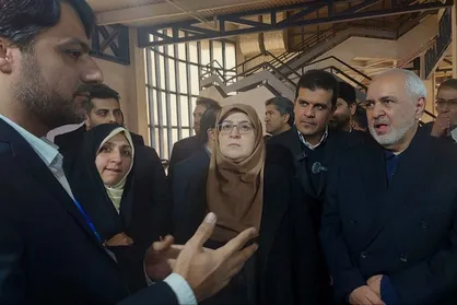 جمعی از اعضای هیات دولت از نمایشگاه &laquo;ایران ساخت&raquo; بازدید کردند