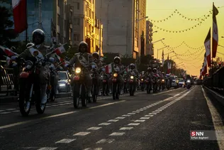 مراسم رژه موتور سواران به مناسبت 29 روز ارتش جمهوری اسلامی