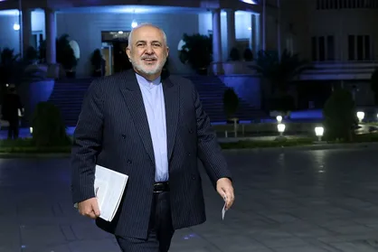 ظریف: امروز خودمان موشک می&zwnj;سازیم؛ این افتخار کشور ماست / ما در مذاکرات درباره موشک صحبت نکردیم + فیلم