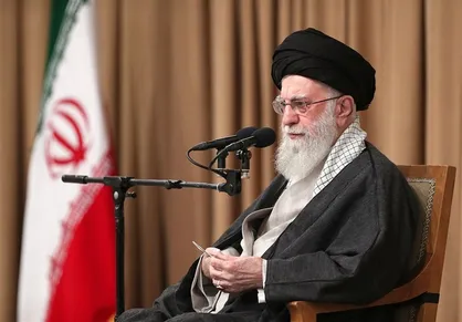رهبر انقلاب: ملت ایران در جنگ ۱۲ روزه آمریکا و صهیونیست&zwnj;ها را شکست داد/ دولت آمریکا شایسته ارتباط و همکاری با ایران نیست + فیلم