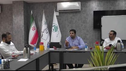 بررسی علل توسعه نیافتگی ایران در نقد کتاب &laquo;ایران، جامعه کوتاه مدت&raquo;