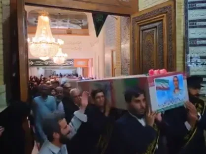 طواف پیکر مطهر هفت شهید تجاوزات اخیر رژیم صهیونیستی بر گرد ضریح مطهر
