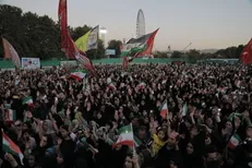 گزارش خبرنگار SNNTV از اجتماع بزرگ کودکان و نوجوانان مشهدی در روز شهادت امام سجاد(ع)+فیلم