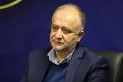 مدیران دستگاه‌ها برای حل مستقیم مشکلات مردم پای میز خدمت کرج می‌آیند