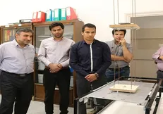 فارغ‌التحصیل مهندسی عمران دانشگاه صنعتی کرمانشاه موفق به ساخت دستگاه شبیه‌‌ساز زلزله شد