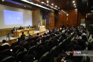 مناظره مصطفی تاجزاده و محمود نبویان در دانشگاه شریف
