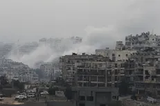 حمله هوایی به اطراف فرودگاه حلب/ سرنگونی چند موشک اسرائیلی