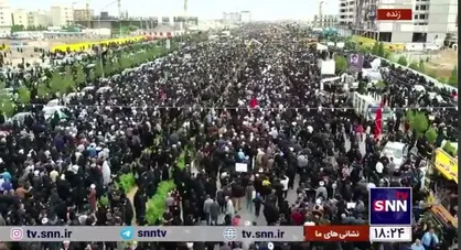 دریای بی پایان مردم قم در تشییع شهدای خدمت