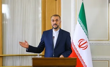 ماکرون به وضعیت داخلی فرانسه رسیدگی کند