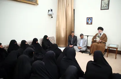 رهبر انقلاب: لزوم تحول در حوزه&zwnj;های علمیه حوزه علمیه باید به&zwnj;روز و پاسخگوی مسایل جدید باشد + فیلم