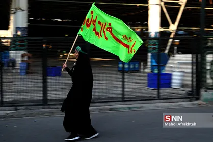 حرکت دسته عزاداری دانشگاه تهران به سمت حسینیه امام خمینی (ره)