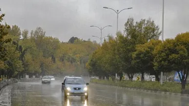 ورود سامانه بارشی به زنجان همراه با رعد و برق