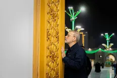 لاریجانی در بازگشت از روسیه به زیارت مرقد مطهر امام رضا(ع) رفت