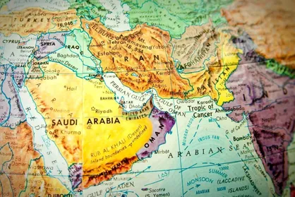 استقلال یا اعتماد به غرب؟؛ بررسی طرح خاورمیانه جدید با محوریت ایران اسلامی