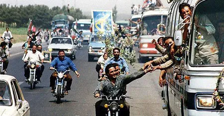 آزادگان سرمایه‌ای ارزشمند برای جهاد تبیین و تقویت هویت نسل جوان هستند