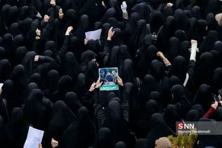 تجمع دانشجویان در دانشگاه تهران