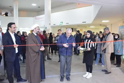 افتتاح نمایشگاه خیریه کانون رئوف در دانشگاه تبریز