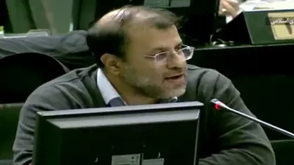 پرونده&zwnj;ها ابهامات زیادی دارد؛ اکبر طبری با ۳۰ سال حکم قطعی آزاد شده؛ مالک متخلف بانک آینده راست راست راه می&zwnj;رود و به ریش مردم می&zwnj;خندد و بابک زنجانی به بانک مرکزی فشار می&zwnj;آورد