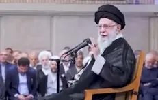 پنجره‌ای به مراسم سال گذشته بزرگداشت شهید رئیسی و شهدای پرواز اردیبهشت با سخنرانی رهبر شهید انقلاب رضوان‌الله‌علیه. ۱۴۰۴/۲/۳۰
